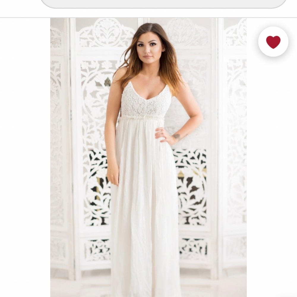 Maternity pictures dress open back